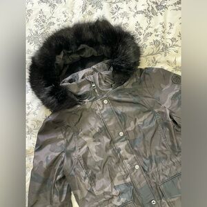 NWT Michael kors Puffer camouflage jacket size M